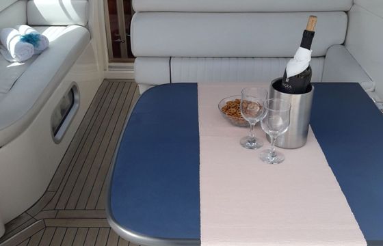 Motorboat SEALINE 28 340hp