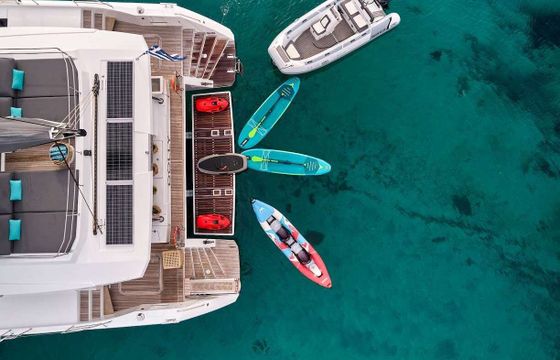 Catamaran Fountaine Pajot Alegria 67 19.49m