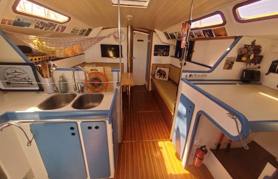 Sailboat Jeanneau Sun Fizz 11.75m
