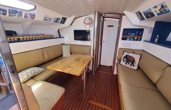 Sailboat Jeanneau Sun Fizz 11.75m