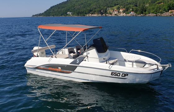 Motorboat Beneteau Flyer 6.6 Spacedeck 150hp