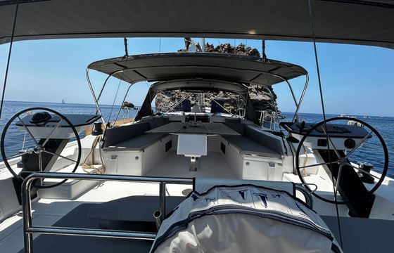 Sailboat Dufour 470 14m