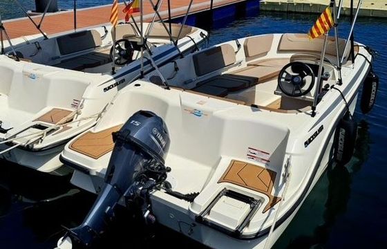 Motorboat Quicksilver Axess 15hp