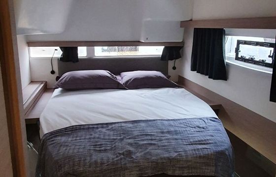 Catamaran Fountaine Pajot ISLA 40 11.73m