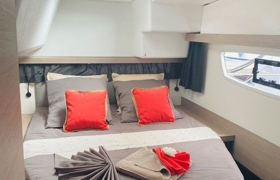 Catamaran Fountaine Pajot ISLA 40 11.73m
