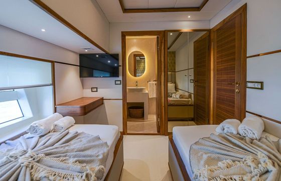 Motor yacht Gepa Yachting 2021 300hp