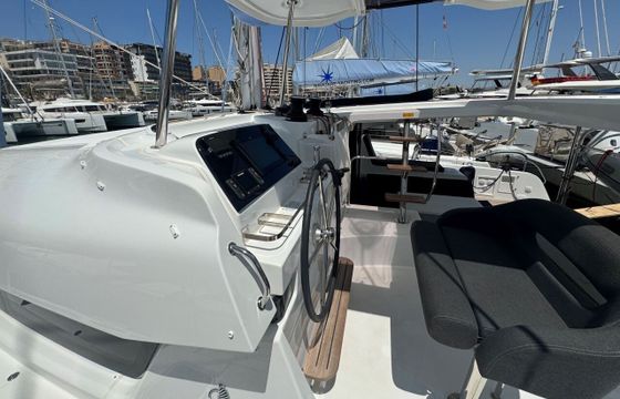 Catamaran Lagoon-Bénéteau Lagoon 42 - 4 cab. 12m