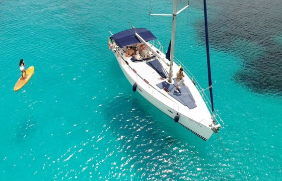 Sailboat Bavaria 42 cruiser 13m