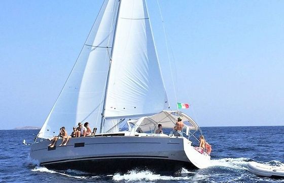Sailboat Benetau OCEANIS 35 10.45m