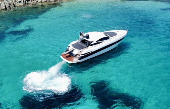 Motorboat Pershing 50 1800hp
