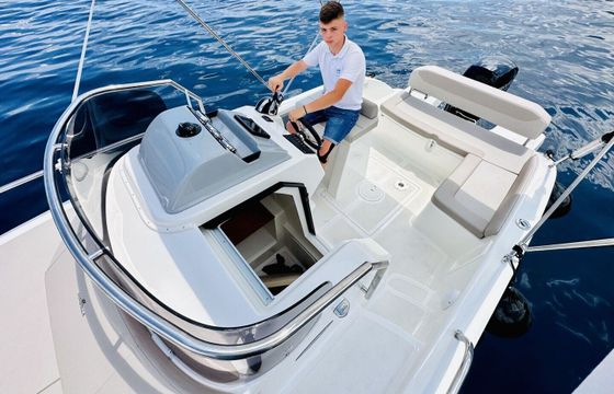 Motorboat Mingolla Brava 22 WA 150hp