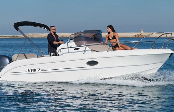 Motorboat Mingolla Brava 22 WA 140hp