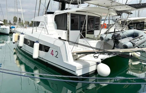 Catamaran Bali 4.2 12m