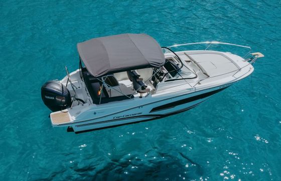 Motorboat Jeanneau Cap Camarat 7.5 WA 300hp