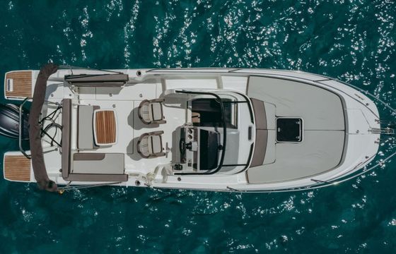 Motorboat Jeanneau Cap Camarat 7.5 WA 300hp