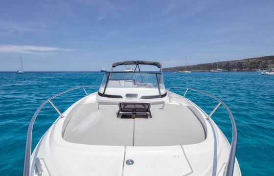 Motorboat Jeanneau Cap Camarat 7.5 WA 300hp