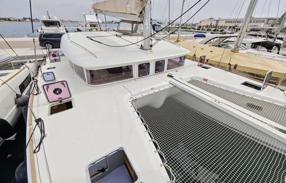 Catamaran Lagoon-Bénéteau Lagoon 400 S2 - 4 + 2 cab. 11m