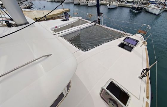 Catamaran Lagoon-Bénéteau Lagoon 400 S2 - 4 + 2 cab. 11m