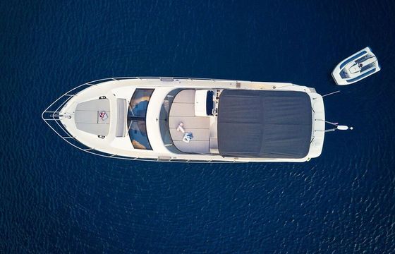 Motorboat Absolute 50 FLY 960hp