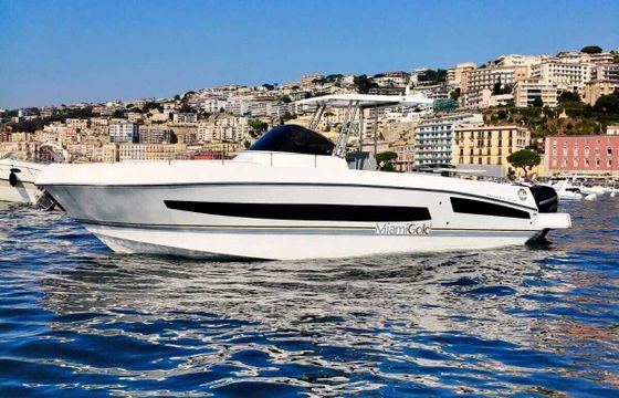 Motorboat MIAMI GOLD 33 WALK AROUND 700hp