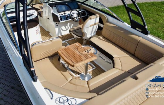 Motorboat Sea Ray 250 SLX 350hp