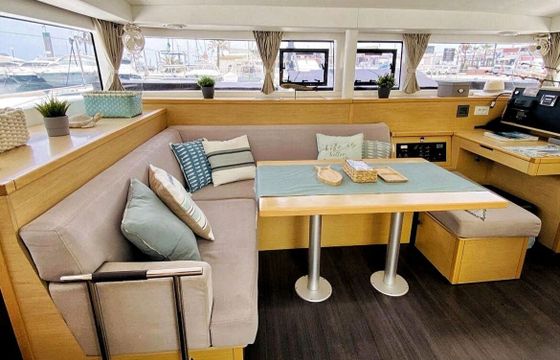 Catamaran Lagoon Lagoon 400 S2 12m