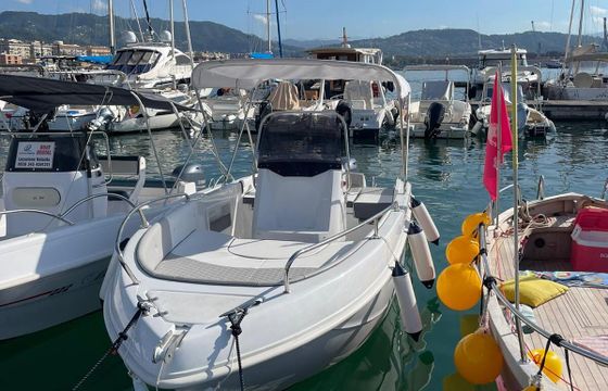 Motorboat Trimarchi 57 S 40hp