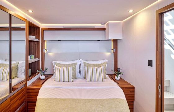 Catamaran Fountaine Pajot THIRA 80 NEW 23.99m