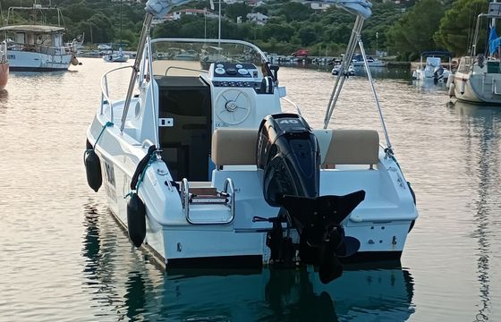 Motorboat Salento Marine Sundek 19s Sportline 40hp