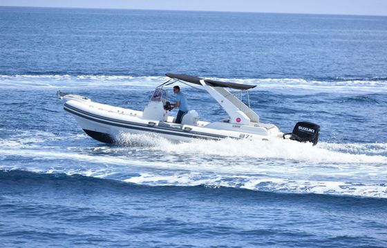 RIB Black Manta B 7,9 220hp