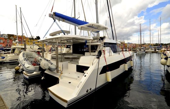 Catamaran Leopard Leopard 42 - 4 cab. 12m