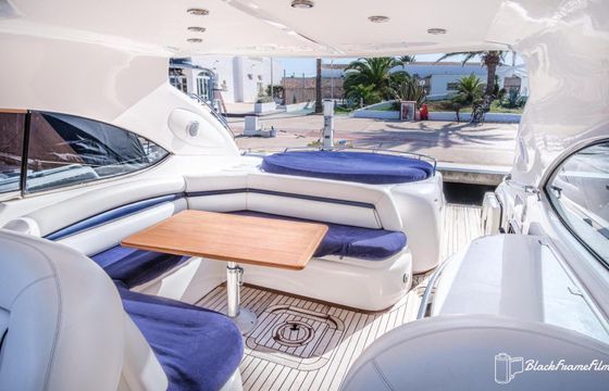 Motor yacht Sunseeker predator 60 2600hp