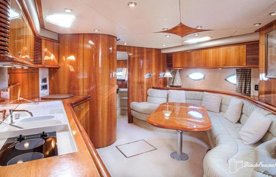 Motor yacht Sunseeker predator 60 2600hp