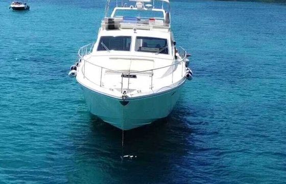 Motorboat Ferretti Altura 52s 1400hp