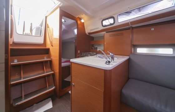 Sailboat Dufour Yachts Dufour 310 GL 9.67m