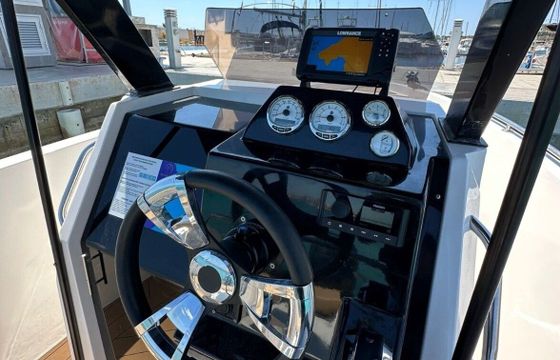 Motorboat Cattleya X6 150hp
