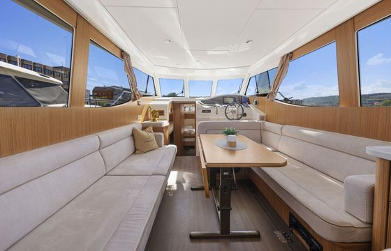 Motorboat Greenline Yachts 33 68hp