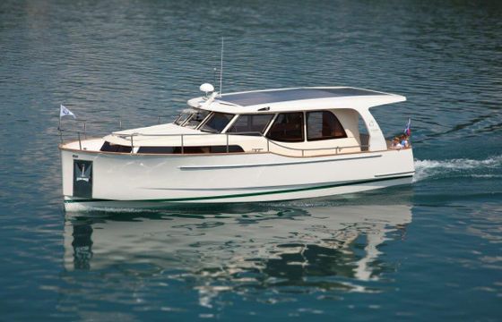 Motorboat Greenline Yachts 33 68hp