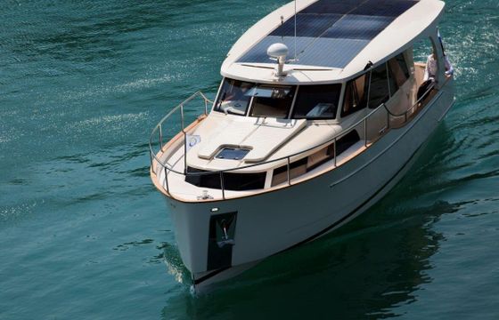 Motorboat Greenline Yachts 33 68hp