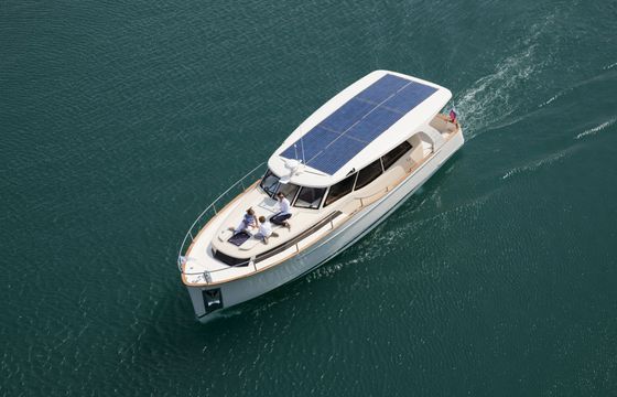 Motorboat Greenline Yachts 33 68hp