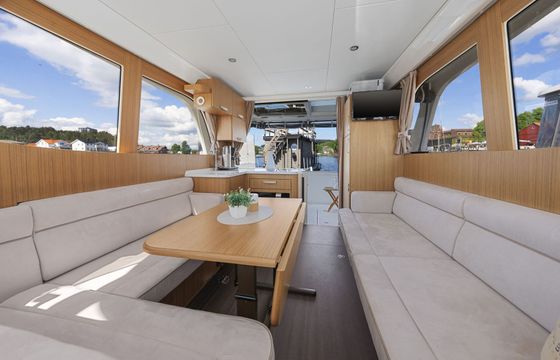 Motorboat Greenline Yachts 33 68hp