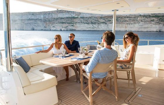 Motorboat Sunseeker 86 Yacht 960hp