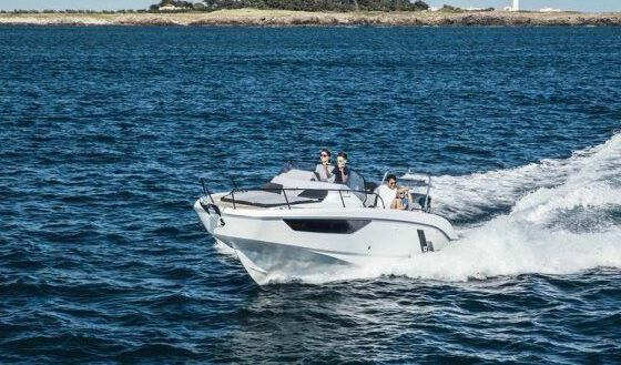 Motorboat Beneteau Flyer 8 300hp