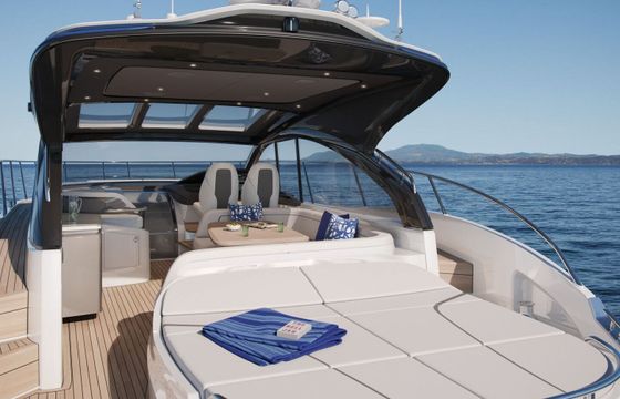 Motor yacht Princess V50 880hp