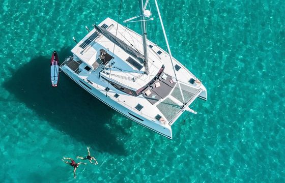 Catamaran Fountaine Pajot ISLA 40 12.26m