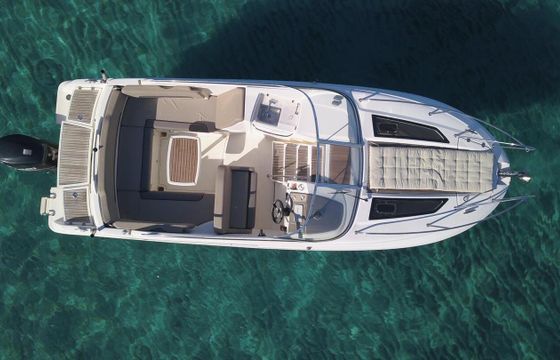 Motorboat Jeanneau Cap Camarat 7.5 Dc 250hp
