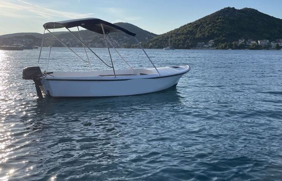 Motorboat Rent a boat Lasta vodice 480
