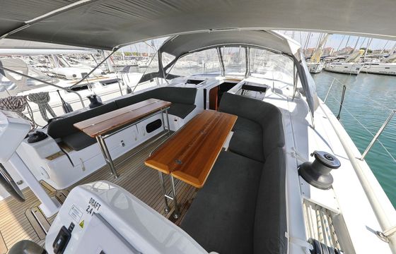 Sailboat Hanse Yachts Hanse 508 - 5 + 1 cab. 15.55m