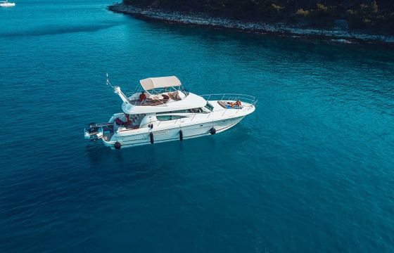 Motorboat JEANNEAU PRESTIGE 46 FLY 1000hp