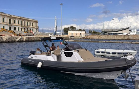 Motorboat Ranieri Cayman 28.0 Executive 400hp